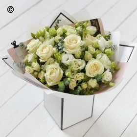 Beautifully Simple Bouquet White Grand