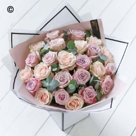 Beautifully Simple Rose Bouquet Pink Grand